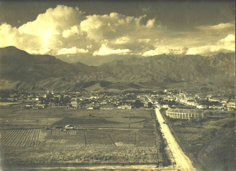 1946